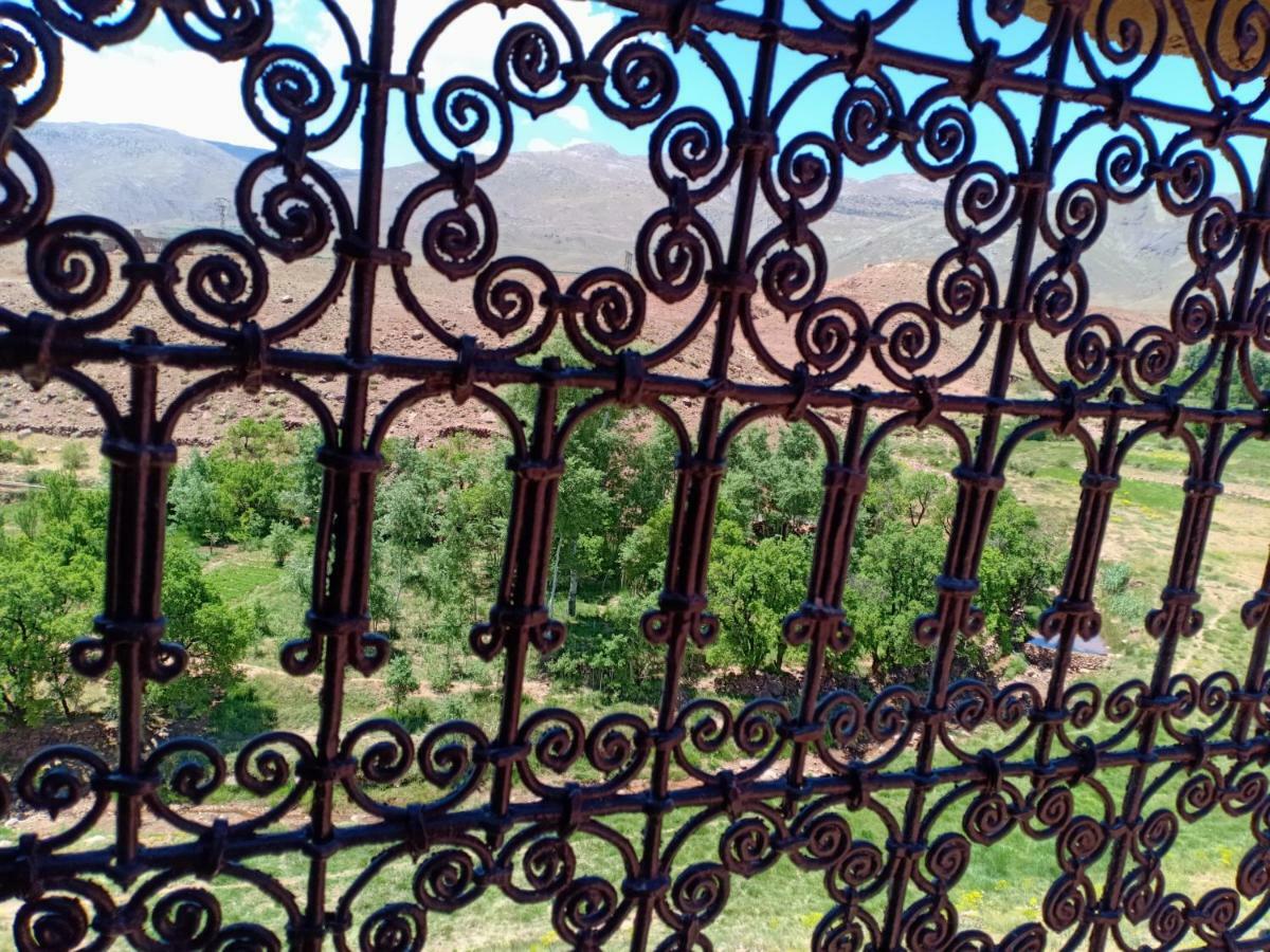 Tizi Maison D'Hotes Telouet Bagian luar foto